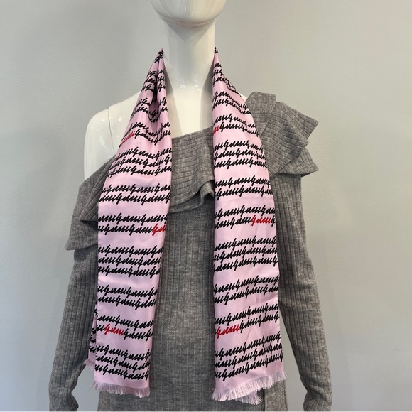 Gucci Silk Logo Scribble Scarf - Picture 1 of 6